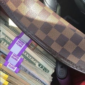 Meet your Posher, Rose